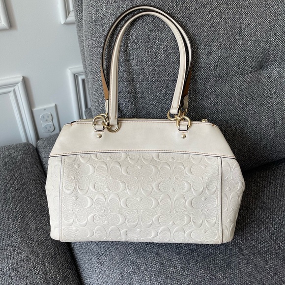 Coach Cream Shoulder Bag - Picture 3 of 16